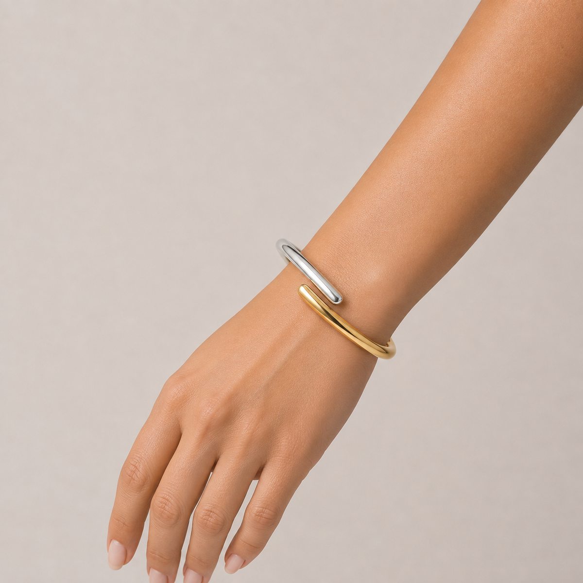 The Tinsel Bangle